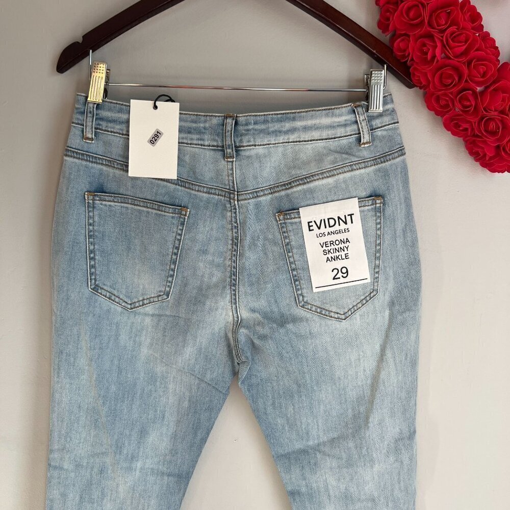 Evidnt Verona Womens Skinny Ankle Distressed Jeans Sz 29 Light Wash - Picture 6 of 9
